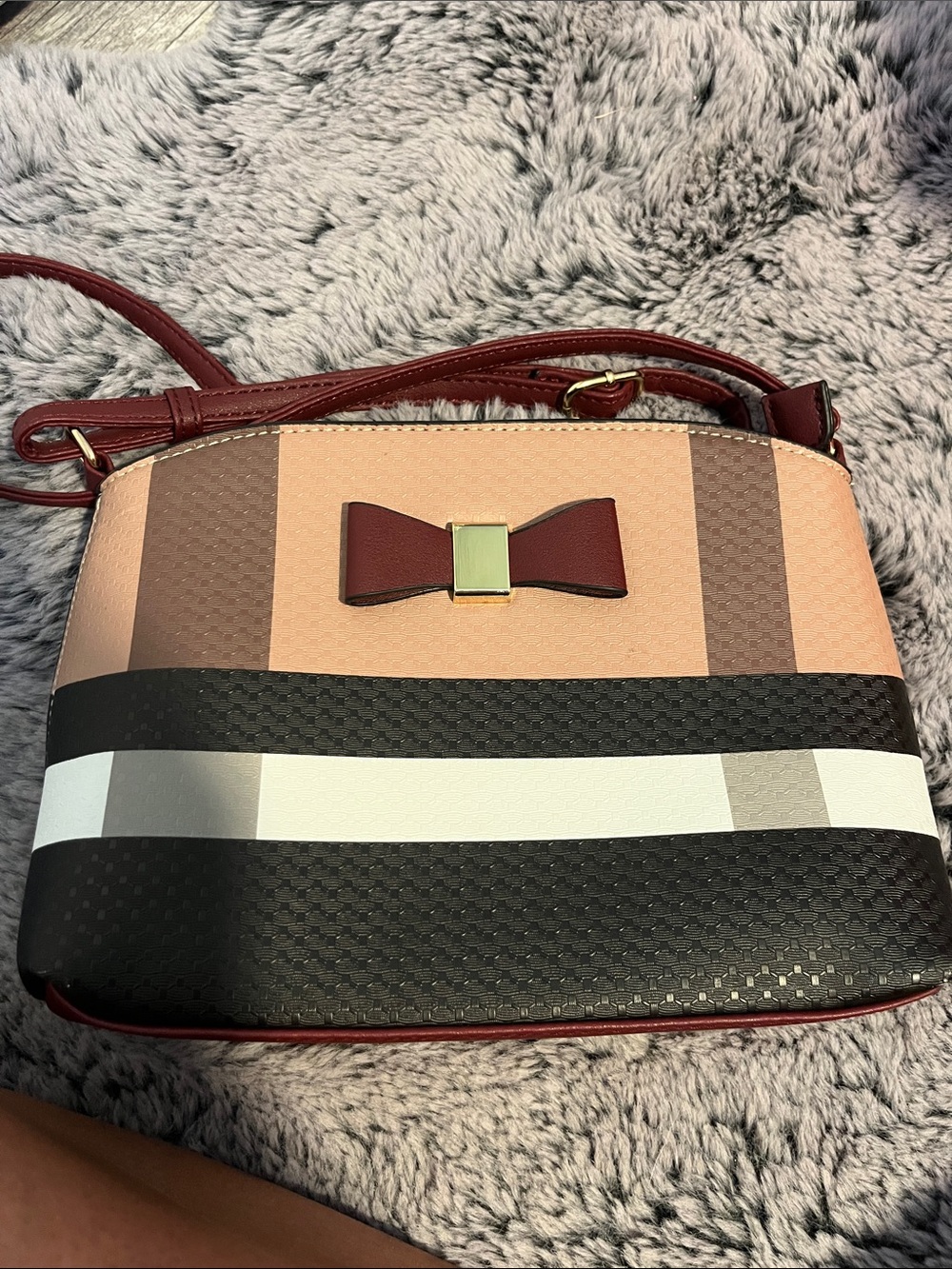 Bow-Accent Colorblock Crossbody Bag in Burgundy and Blush